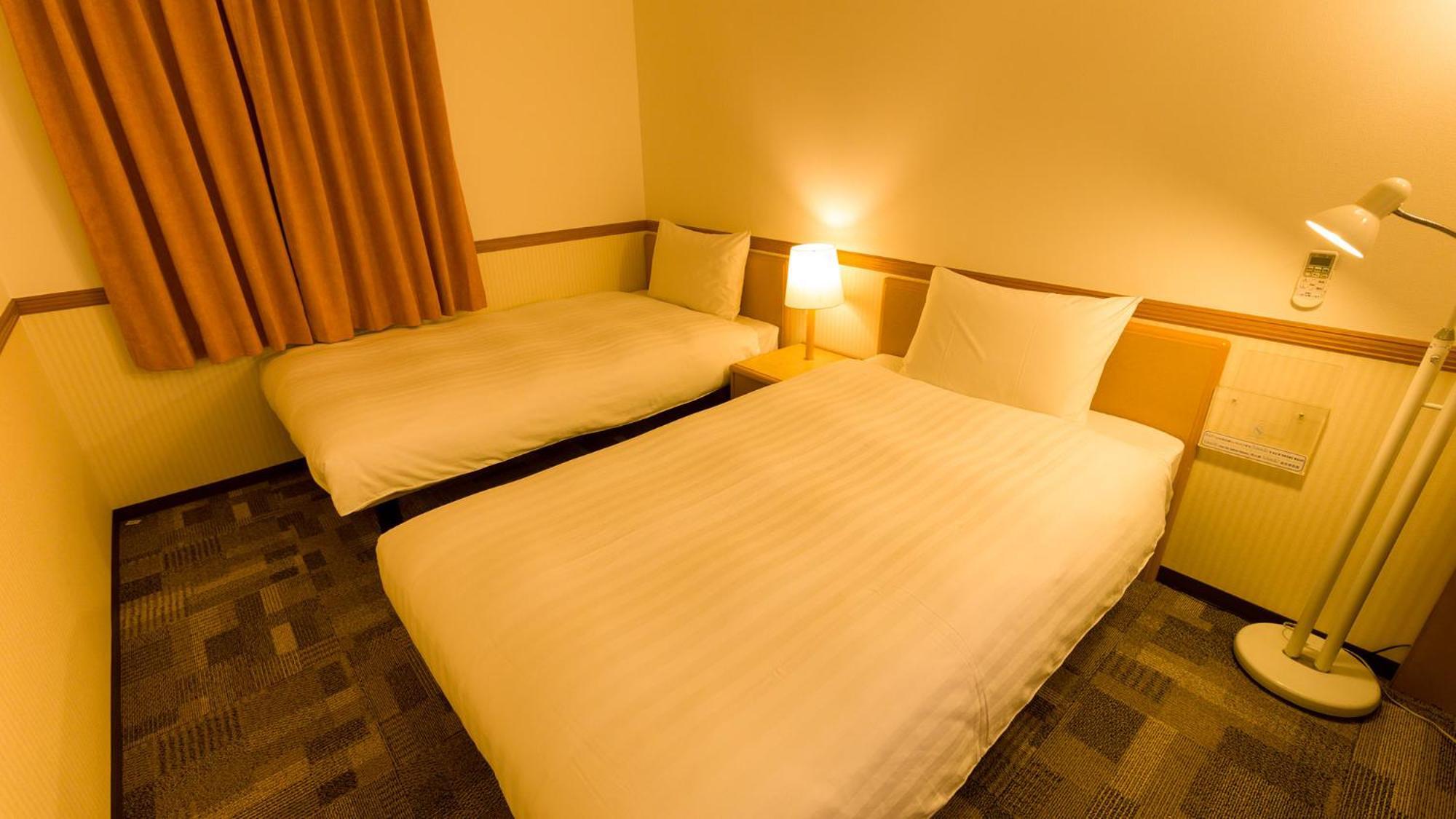 Toyoko Inn Okinawa Naha Asahibashi Ekimae Ruang foto